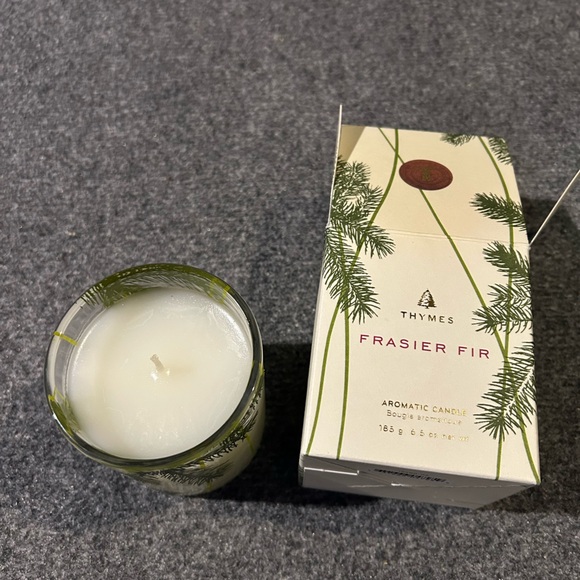 Thymes Frasier Fir Aromatic Candle, New! - Picture 4 of 6